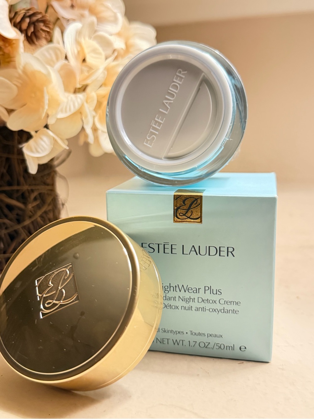 Estee Lauder NightWear Plus Anti-Oxidant Night Detox Crème -1.6oz/50ml - Picture 4 of 5